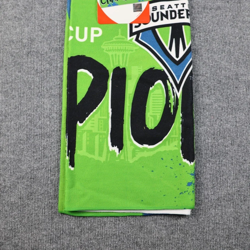 Seattle Sounders FC Bench Towel 22x42 Green MLS Soccer 2016‎ MLS Cup Champions
